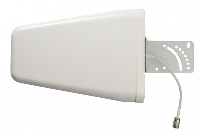 Wide Band Directional Antenna